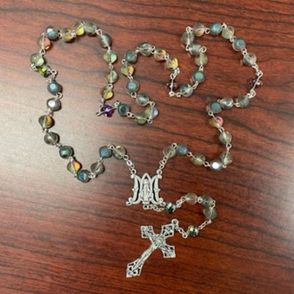 Other - **LIKE NEW** UNIQUE Frosted Faceted Glass Bead Miraculous Rosary - Catholic